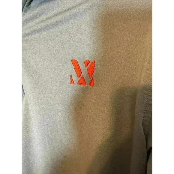 Peter Millar Gray Performance Quarter Zip EUC - Medium - Picture 3 of 6